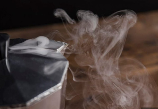 Upijaju ga i zidovi i podovi: Uz pomoć ove namirnice riješite se DUVANSKOG MIRISA iz vašeg doma…FOTO - featured image Upijaju ga i zidovi i podovi: Uz pomoć ove namirnice riješite se DUVANSKOG MIRISA iz vašeg doma…FOTO - featured image