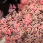 U mleveno meso uvek dodajte ovaj sastojak: Bilo da pravite ćufte ili punite paprike učiniće ih mnogo sočnijim U mleveno meso uvek dodajte ovaj sastojak: Bilo da pravite ćufte ili punite paprike učiniće ih mnogo sočnijim - featured image