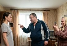 Blokirao joj kartice i mislio da je slomio: Ono što je uradila iza njegovih leđa zauvek mu je promenilo život…. Blokirao joj kartice i mislio da je slomio: Ono što je uradila iza njegovih leđa zauvek mu je promenilo život…. - featured image