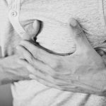 ČAJ KOJI SPUŠTA PRITISAK I HOLESTEROL KAO OD ŠALE! Smiruje srce i čisti masnoće iz krvi, a piju se samo 2 šolje dnevno! ČAJ KOJI SPUŠTA PRITISAK I HOLESTEROL KAO OD ŠALE! Smiruje srce i čisti masnoće iz krvi, a piju se samo 2 šolje dnevno! - featured image