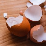 Ljuske od jaja su pravo blago, a svi ih bacamo: Samo ih stavite u sirće, a benefiti su neverovatni