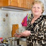 Navika koja krade sreću: Mnogi je imaju, a nisu ni svesni šta time sebi prave Navika koja krade sreću: Mnogi je imaju, a nisu ni svesni šta time sebi prave - featured image