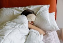 Večeras OBAVEZNO stavite OVO ispod jastuka: Dok vi spavate NOVAC će početi da se GOMILA
