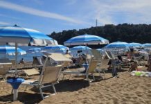 Pakao na crnogorskom primorju: Turisti besni pakuju kofere i prekidaju odmor, u špicu sezone se ovo dešava…