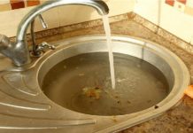 Ova stvar je najgora stvar za odvod! Ako ga bacite u toalet ili lavabo, stvrdne se kao beton – UPOZORAVA VODOINSTALATER. Zanimljivosti Ova stvar je najgora stvar za odvod! Ako ga bacite u toalet ili lavabo, stvrdne se kao beton – UPOZORAVA VODOINSTALATER. Zanimljivosti - featured image